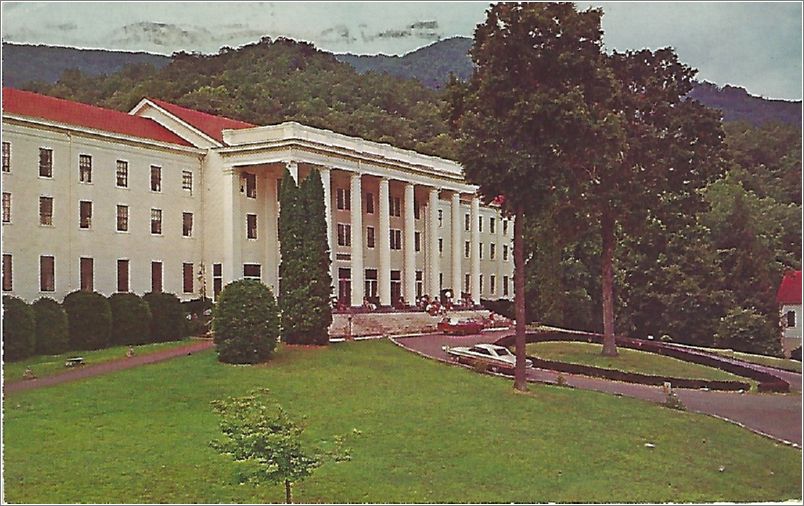 Robert E Lee Hall, Blue Ridge Assembly, Black Moutain North Carolina 28711 apckbm14d02-f