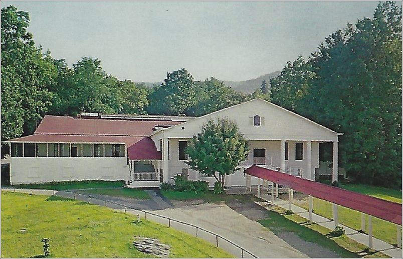Main Dining Room and Cafeteria (old dining hall) ck018239a01-f