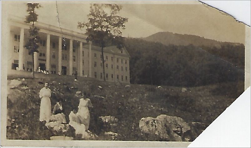 (unmraked) photo of women outside of Lee Hall) x06-misc-10-f