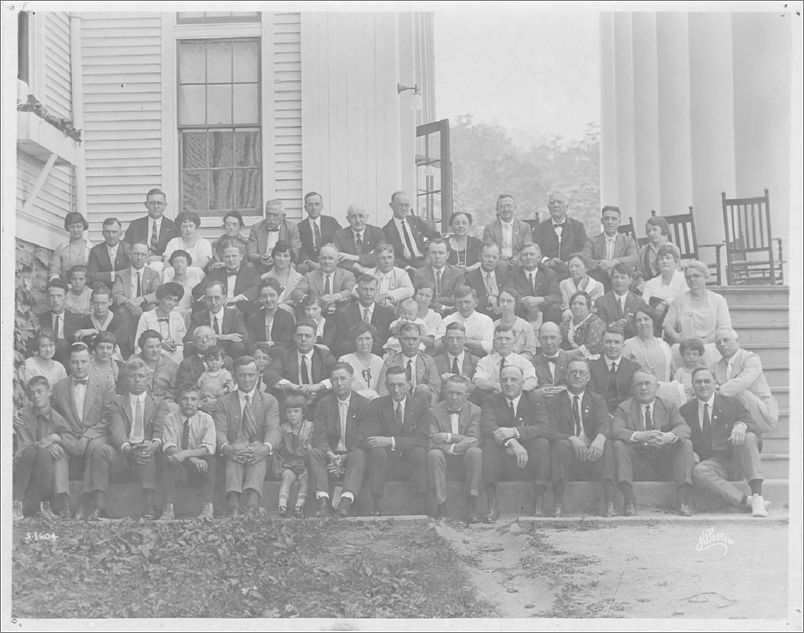 (unidentified) group of men, women, children (A8604 on front) x14-groups-08