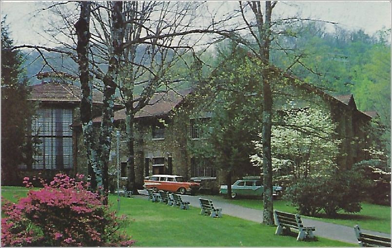 Spring-time scene showing Anderson Auditorium, Montreat NC x19-apckbm09-k7809-a01-f