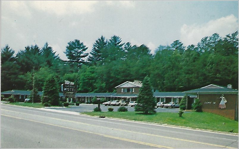 Apple Blossom Motel, 600 West State Street, Black Mountain North Carolina 28711 x19-ck160957a01-f