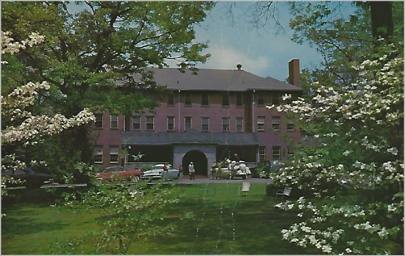 The Monte Vista Hotel, Black Mountain, North Carolina x19-unk044-sc3522-a01-f
